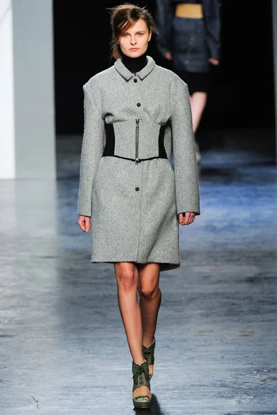 Look 25